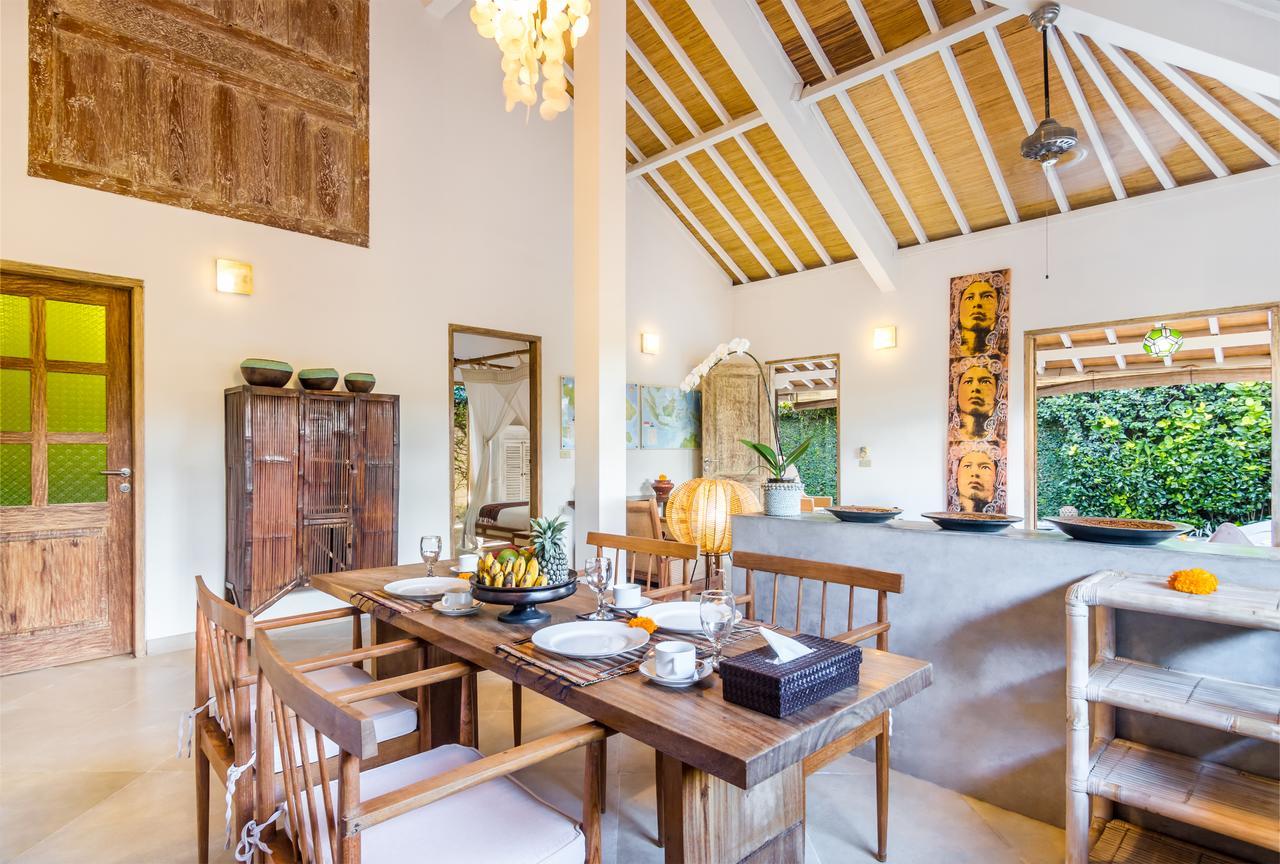 Villa 007 Seminyak Buitenkant foto